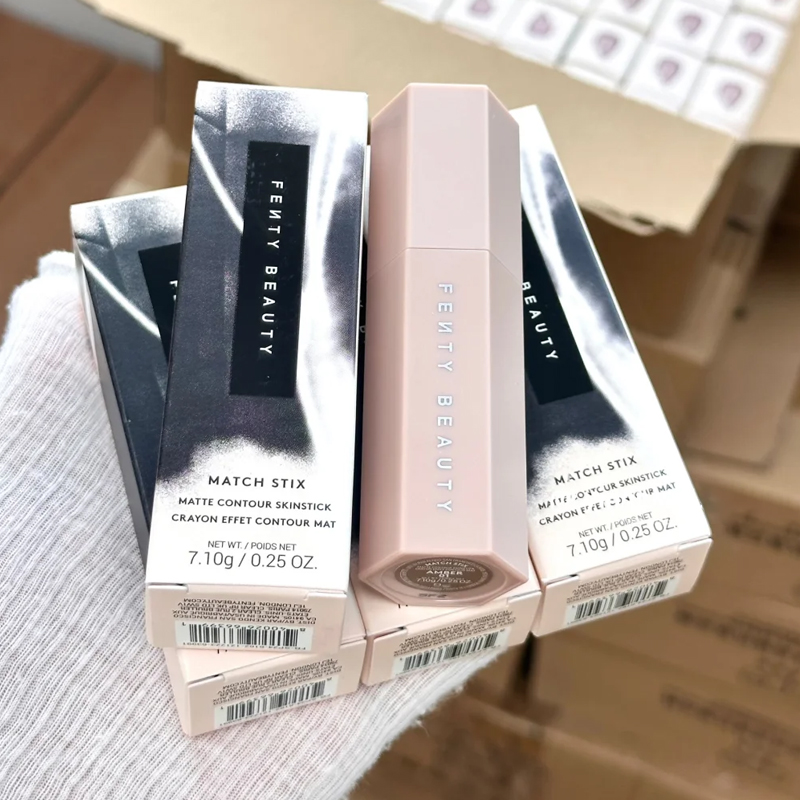 Fashion Fenty Beauty Contourin - Fenty Beauty Makeup Highlighter recensie en prijs