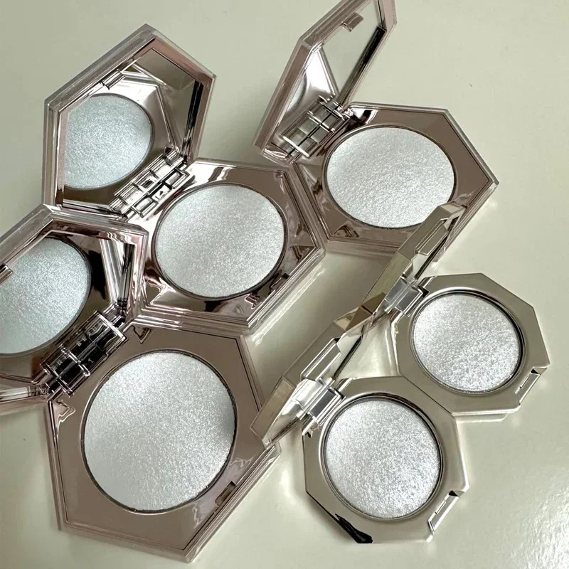 Fenty Beauty Body Diamond 3D H - Fenty Beauty Makeup Highlighter recensie en prijs