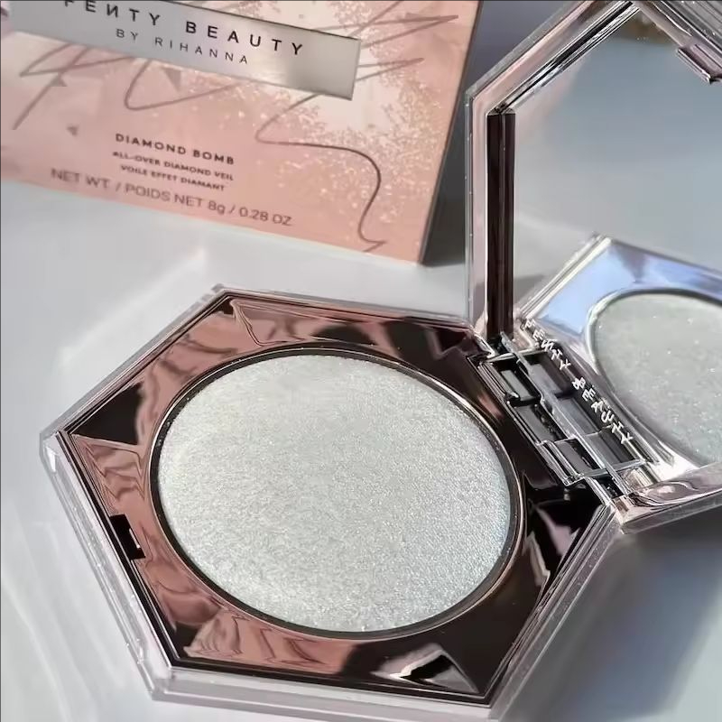 Bestseller Fenty Beauty Make-u - Fenty Beauty Makeup Highlighter recensie en prijs